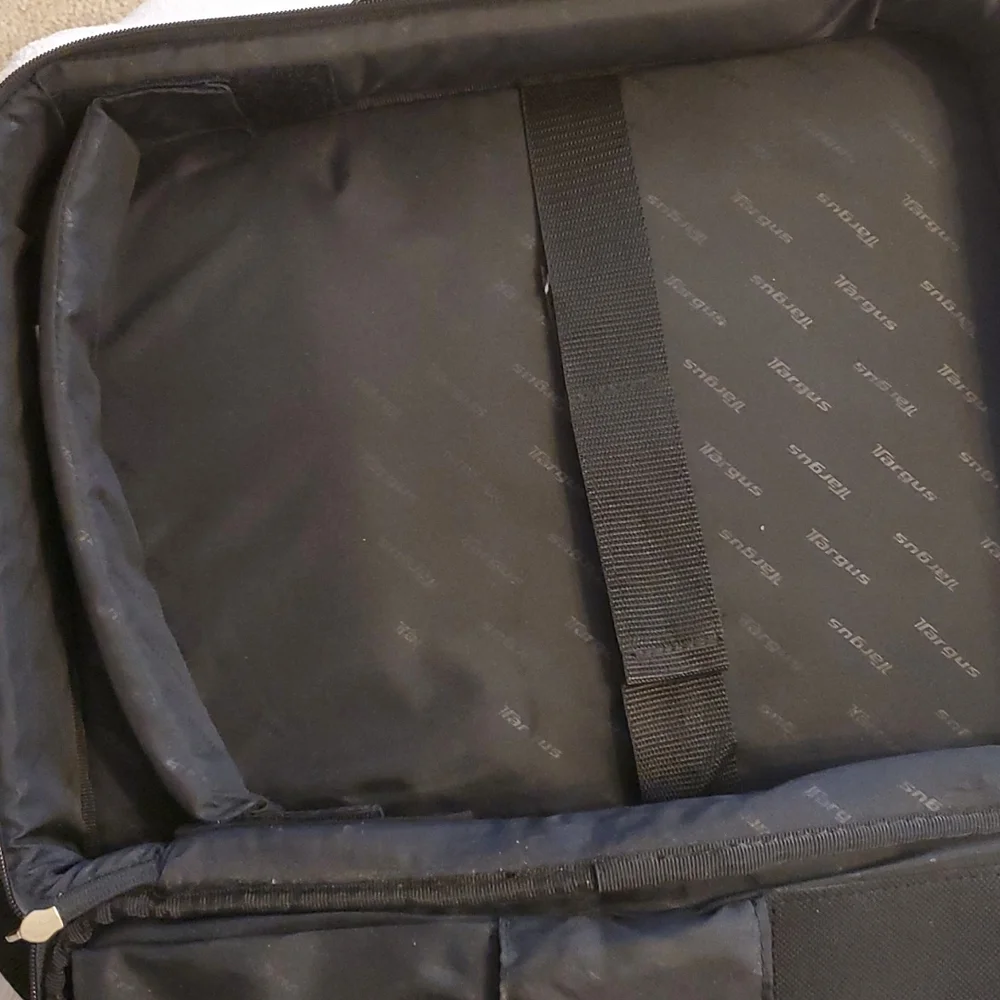 Targus Corporate Traveler Briefcase/Laptop Case